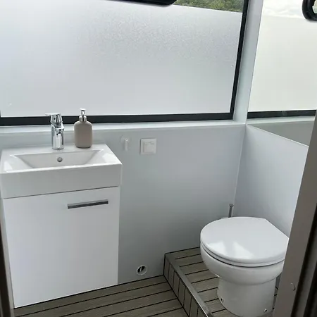 Luxboot Apartment Robel