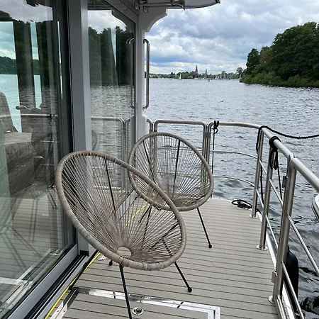 Luxboot شقة Röbel
